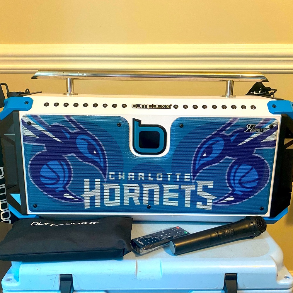 Custom CLT Hornets Bumpboxx Flare 8 NEW